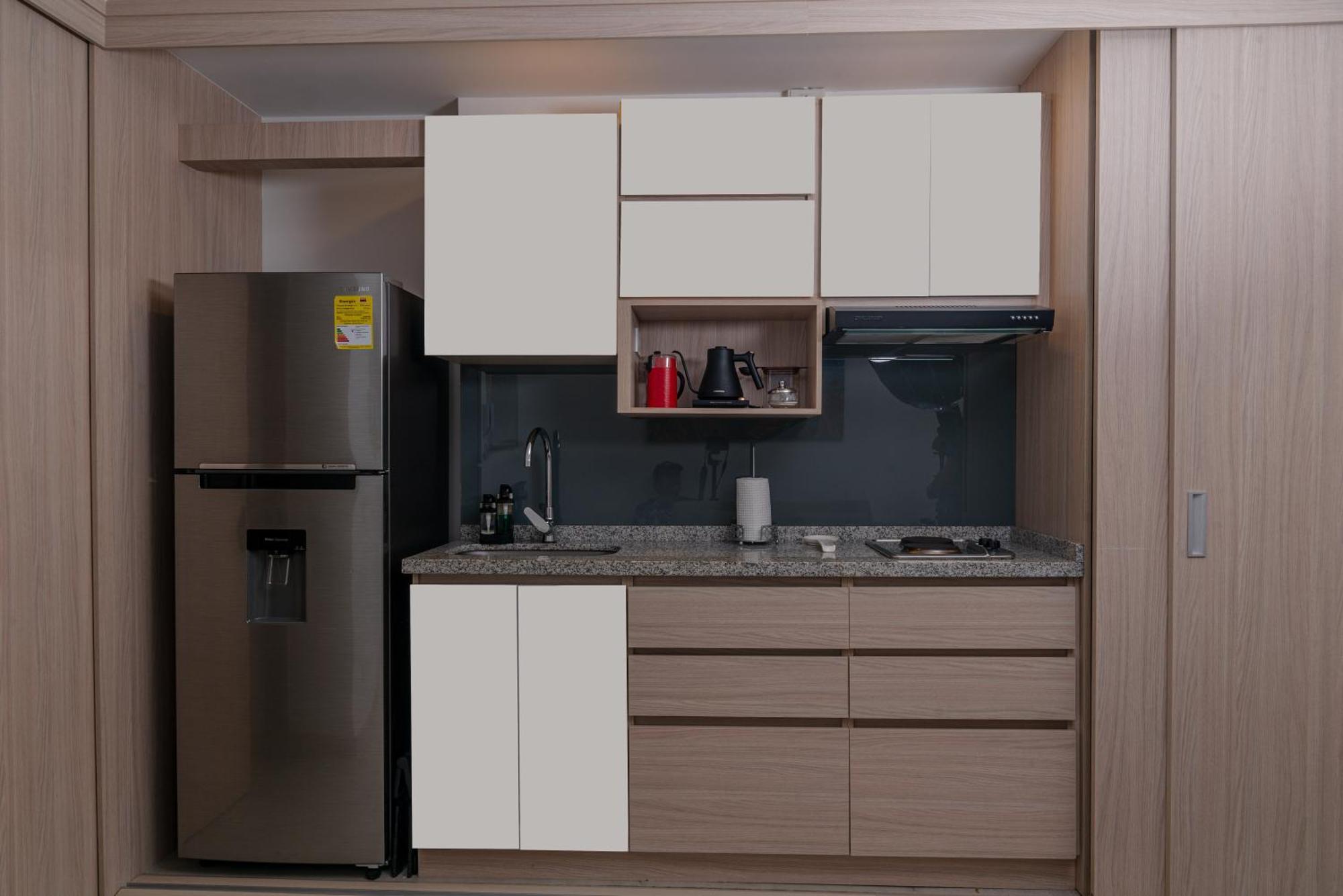 Metropolitan Apartment